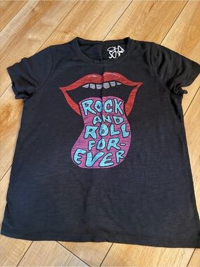 Black 'Rock and Roll Forever' Graphic Tee